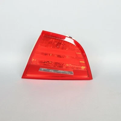 Luz trasera derecha BMW 328i 335i M3 E90 2009-2011 OEM usada Foto 1 de 4
