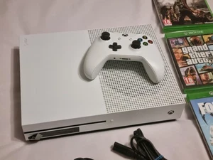 Microsoft Xbox One S 500GB Konsole Weiß & Weiß Controller + 3 Spiele Bundle.  - Bild 1 von 24