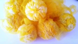 1 Tulle Pom Pom Variegated Bright & Soft Yellow Handcrafted Nursery Wedding 4" - Picture 1 of 8