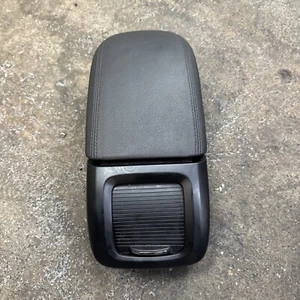VAUXHALL ZAFIRA TOURER C CENTRE CONSOLE LEATHER ARM REST 2014 20921546 - Picture 1 of 5