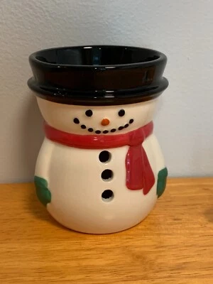 CANDLE WARMERS Frosty Snowman Pluggable Fragrance Warmer Ceramic Christmas NIB - Image 1 of 4