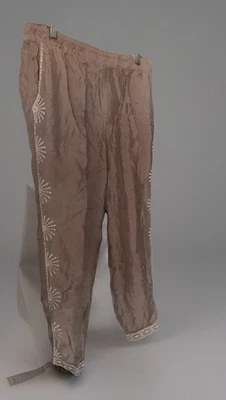 Pantalones Jogger Johnny Was Talla Grande Bordados Taupe y Crema Usados en Excelente Condición Foto 1 de 4