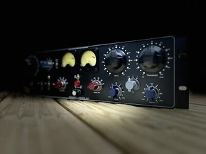 Analogue Addicts EMI RS124 & REDD47 Styled Compressor And Mic Pre - - Picture 1 of 5