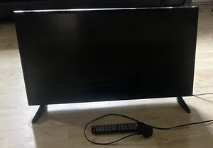Sharp 32BB41 TV - Picture 1 of 4