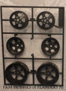 NEW TAMIYA XR 311 PART TREE RC COMBAT SUPPORT VEHICLE PLASTIC WHEEL SET 0005803 - Picture 1 of 1