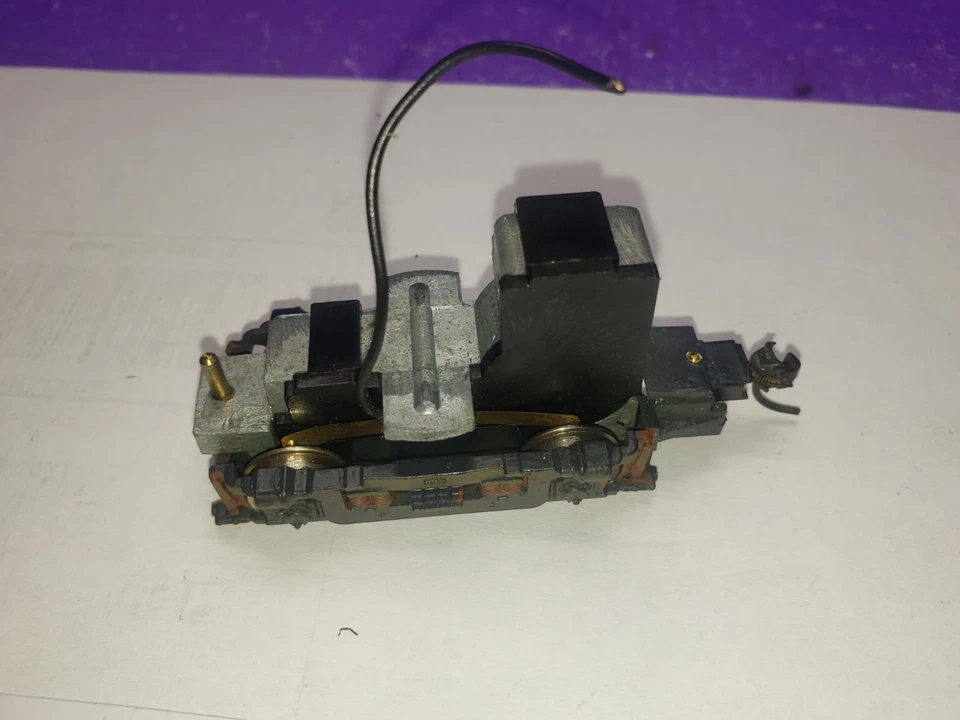 ROCO REAR DUMMY WIRED TRUCK  HO Scale ROCO Alco FA Diesel Loco NO GEARS A OR B  - Image 1 of 4