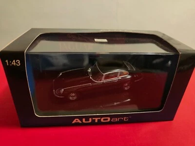 Autoart Jaguar E-Type Coupè serie III V12 nera 1:43 rif.53781 - Immagine 1 di 3