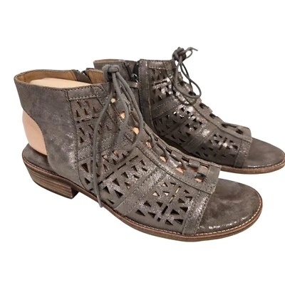 Sandalia Sofft Mujer Nora Talla 9.5 Cuero Metálico Taupe Con Cordones Gladiador Cremallera Foto 1 de 4