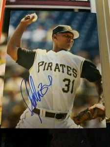 Foto firmada por Salomon Torres 8x10 PITTSBURGH PIRATES - Imagen 1 de 1