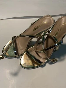 Fashion Nova Gold High 4.5 High Heels Shoes Size 7  Golden Child Heels - Picture 1 of 12