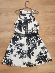 BCX Black and White Floral Dress Girls Sz 10 - Picture 1 of 3