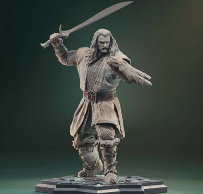 Thorin Oakenshield in resina 10k, altezza circa 12 cm. - Immagine 1 di 2