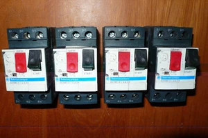 DISJONCTEUR MOTEUR TRIPHASE MONOPHASE 4A à 6,3A SCHNEIDER ELECTRIC GV2ME10 TELEM - Picture 1 of 6