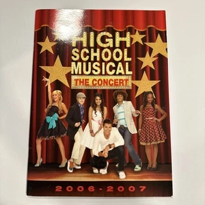 High School Musical The Concert Program Book 2006-2007 - Picture 1 of 7