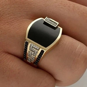 Anillo Clásico Para Hombre Moda Metal Color Dorado Incrustaciones Piedra Negra Circón Punk Anillos - Imagen 1 de 24
