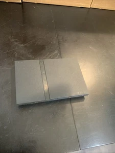 Playstation 2 PS2 Slim Konsole für Teile Reparatur Powers On liest keine Discs  - Bild 1 von 3