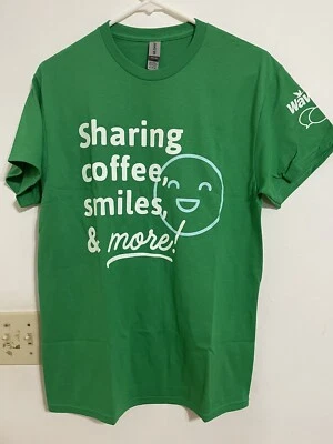 Camiseta Wawa Sharing Coffee, Smiles & More en talla mediana y color verde nueva Foto 1 de 4