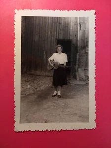 Old photo antique pretty woman playing guitar nice woman play guitar old photo xx - Picture 1 of 3