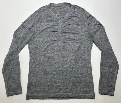 Camisa Lululemon Para Hombres Grande Gris Henley Botón a Presión Manga Larga Activa Informal Usada en Excelente Condición Foto 1 de 4