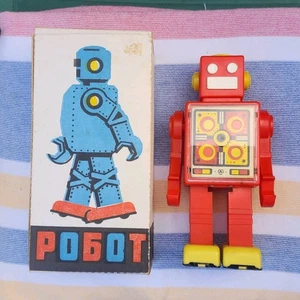 Vintage Rare Old RUSSIAN USSR Robot Space Toy Wind Up Soviet Union POGOT w KEY - Picture 1 of 9