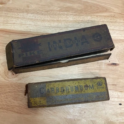 Vintage Pike India Oil Stone & Carborundum Oil Stone - Image 1 of 4