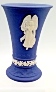 Wedgwood Jasperware Footed Vase - Picture 1 of 5