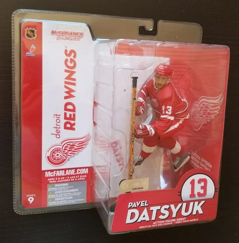McFarlane NHL Series 9 PAVEL DATSYUK Detroit Red Wings Chase Variant Figure Cover