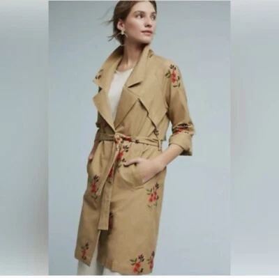 Anthropologie 纸箱刺绣花卉腰带风衣,尺寸 L 波希米亚经典 — 第 1/4 张图片