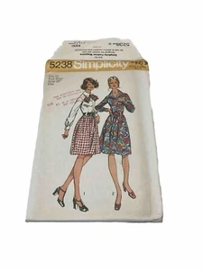 Abito a camicia Simplicity 5238 Jr/Misses - 1972 - taglia 10 - Foto 1 di 7