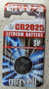 Maxell CR2025 Lithium Battery 3V - Picture 1 of 3