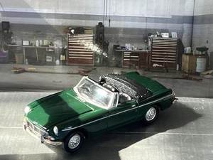 BRITISH MOTORING 1962-1968 MG MGB ROADSTER DIE CAST SPORTS CAR! RAW!! - Picture 1 of 4