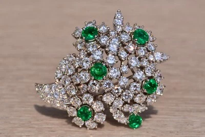 Выдающаяся антикварная изумрудная и бриллиантовая брошь от Tiffany and Company - Изображение 1 из 4