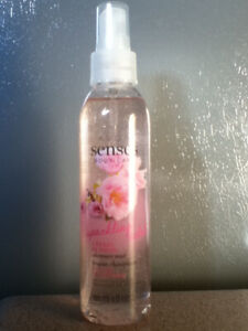 Avon Senses Body Care Sparkling Cherry Blossom Shimmer Mist 180ml/6 fl.oz