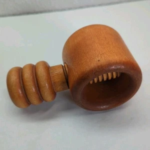 Vintage Wood Nut Cracker Nutcracker Wooden Screw Type - Picture 1 of 6