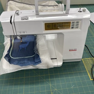 Bernina Deco 650 White Embroidery Electronic Household Sewing Machine - Picture 1 of 9
