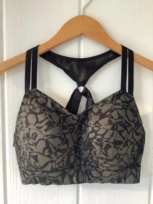 Helly Hansen Womens Racerback Sport Bra Green Camo Activewear SIZE MEDIUM EUC - Image 1 of 4