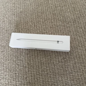 Apple Pencil Genuine 1st Gen A1603 For iPad In Excellent Condition & Adapter - Picture 1 of 2