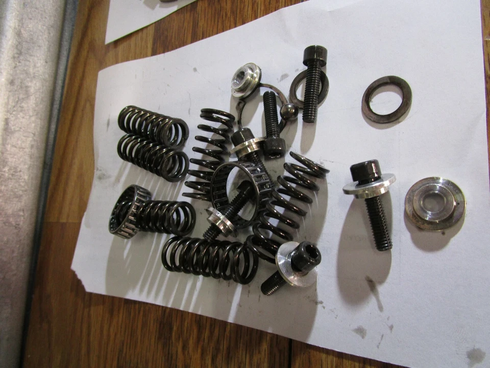 ATK-CANNONDALE 440 ATV QUAD 2006 PIEZAS DE EMBRAGUE Foto 1 de 1