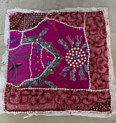 Borla decorativa de trabajo Kundan perla bordada india hecha a mano antigua de colección Foto 1 de 4