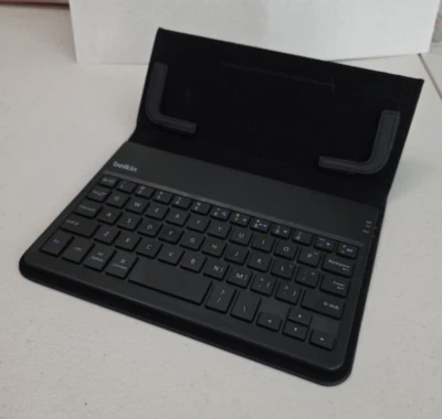 Belkin F5L146TTBLK Portable Bluetooth Wireless Keyboard Case for 7" Tablets - image 1 of 4