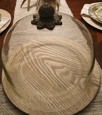 Cúpula de pastel vintage con mango superior de vidrio/hierro fundido Foto 1 de 4