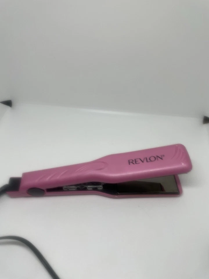 Revlon Titanium Hair Straightener - pink - Adjustable Heat - tested and working - Image 1 of 4