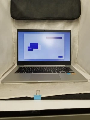 Samsung Galaxy Book Go Snapdragon Gen 2 14" 8GB/256GB Silver Reduced VW4082 - Image 1 of 4