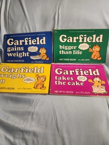 GARFIELD Comic Book Lot of 4 Jim Davis  Vintage Paperbacks Volume 2nd-5th - Bild 1 von 9