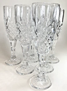 Schöne Dublin by Godinger geriffelte Sektflöten mit Stiel 6er Set - Bild 1 von 24