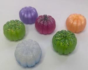 Zucche in miniatura fatte a mano decorazione autunnale - resina - Foto 1 di 13
