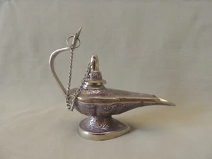 Metal small decorative Genie magic lamp - Picture 1 of 9