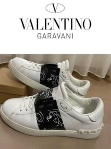 Valentino Men US size 8.0 Garavani Rock Studs Panther Sneakers For Limited used - Picture 1 of 20