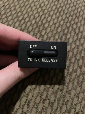 Oldsmobile Delta Eighty-Eight 88 1991-1999 control de interruptor de liberación de maletero 25536935 Foto 1 de 4