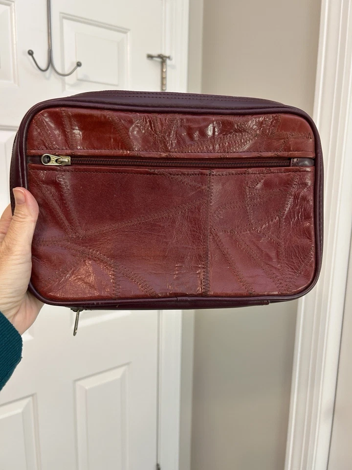 Bolsa de cosméticos de tocador de piel de anguila roja vintage hecha en Corea 11x8 pulgadas sangre de buey Foto 1 de 4